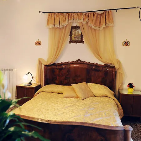 Casale Paradiso Gasthof 2*