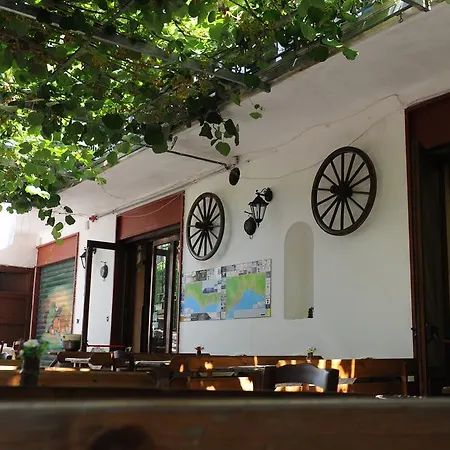 Casale Paradiso ゲストハウス アジェーロラ